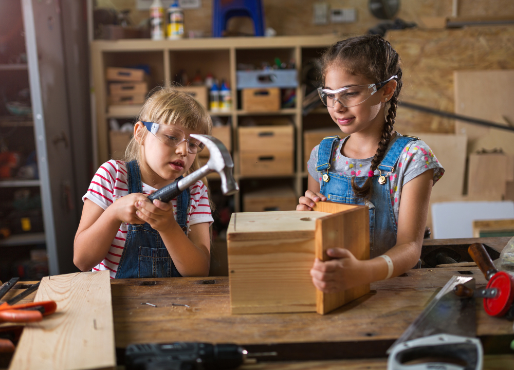 Kids’ Crafting Corner: Seasonal Craft Ideas